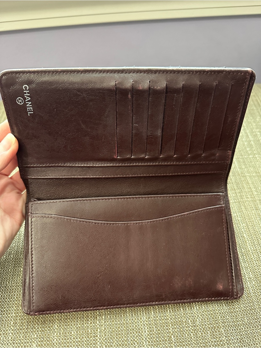 CHANEL Quilted Caviar Wallet with CC Logo - Black - Picture 8 of 9